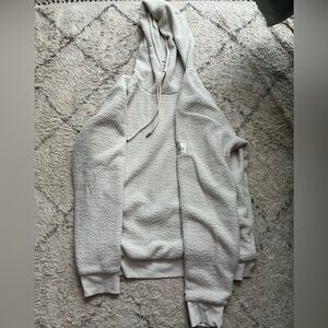 ALO YOGA Cozy Sherpa Hoodie